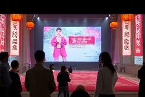 《云梯之上》楼梯场景分镜对比图封面